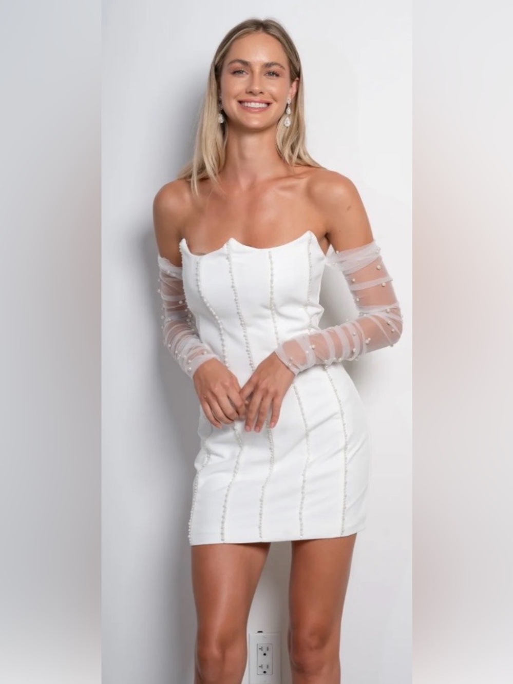 Elegant White Off-Shoulder Sheath Mini Dress with Pearl-Embellished Sleeves